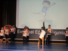 Evrensel Kolej
